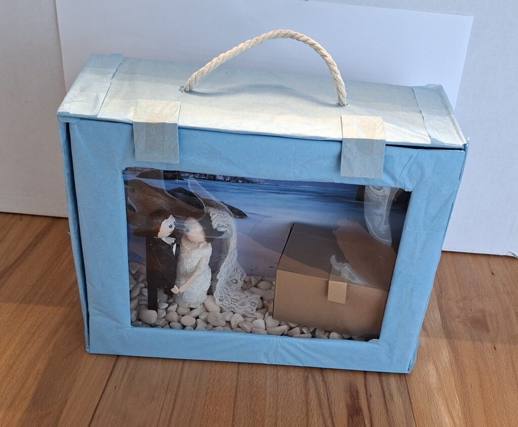 Koffer aus Karton basteln Geldgeschenk Hochzeit